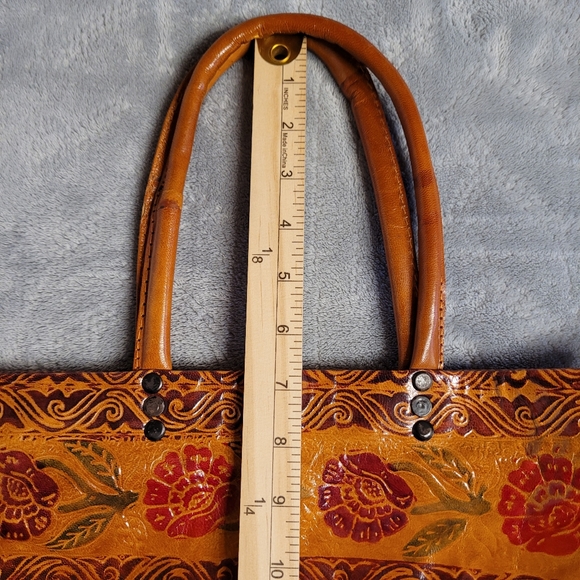 Genuine Leather Made In India Zipper Tote Bag Elephant Design with Bottom Studs - Picture 7 of 13